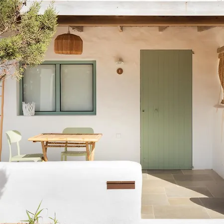 Apartamentos Punta Rasa Cala Saona Exterior photo