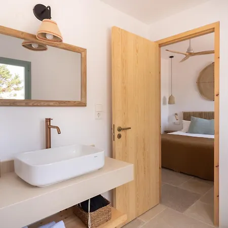 Apartamentos Punta Rasa Cala Saona Exterior photo