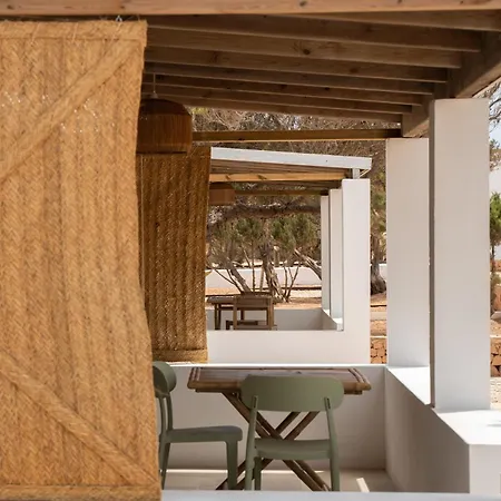 Apartamentos Punta Rasa Cala Saona Exterior photo